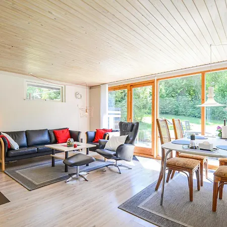 Two-bedroom In Dom wakacyjny *