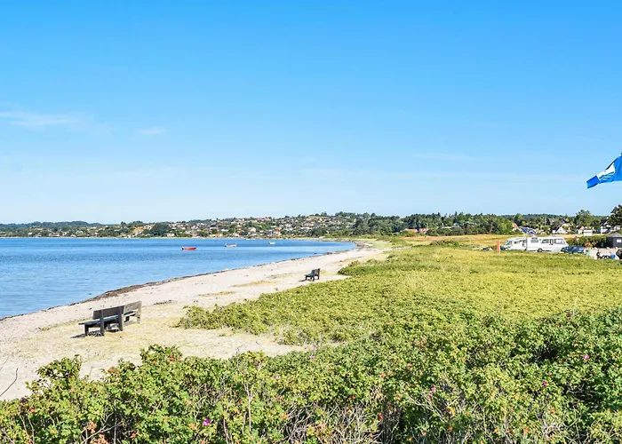 Two-bedroom In אבלטופט